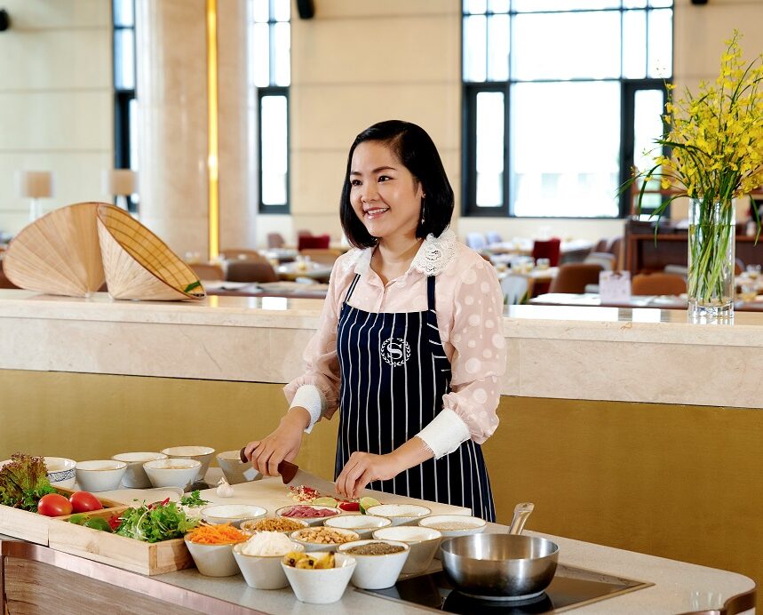 Helen, Lễ hội bánh mì, Ba Huân